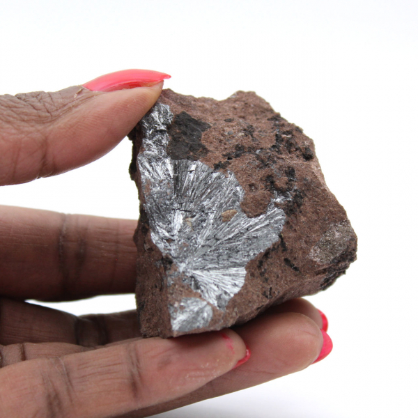 Pyrolusit, miniatyrkristaller på matris