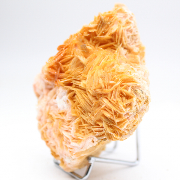 Marockansk orange baryt med naturliga kristaller