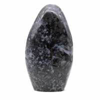 Polerad friform i indigo gabbro