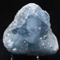 Celestin från Madagaskar: Druse och råa kristaller