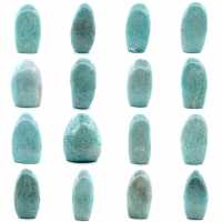 Polerad sten i amazonite
