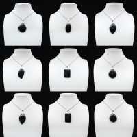 Svart turmalinhänge Svart turmalinhänge