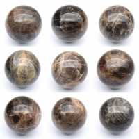 Svart månstenssfär