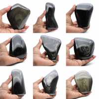 Friformad gyllene obsidian