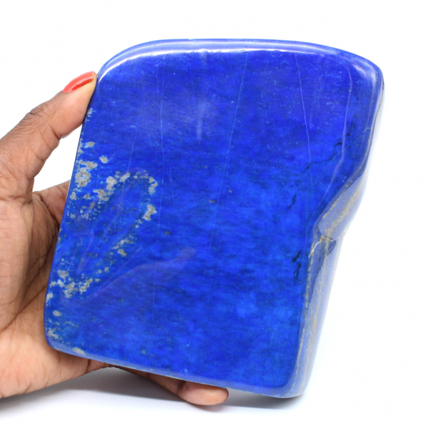 Stort polerat lapis lazuli-block