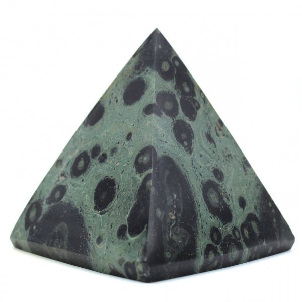 Kambamba jaspis pyramid