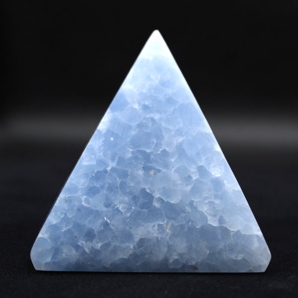 Blå kalcitpyramid