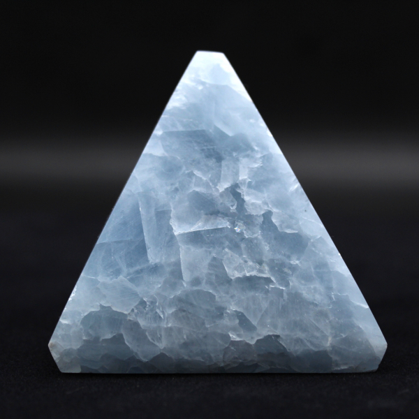 Blå kalcitpyramid