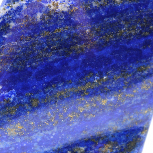 Lapis lazuli att posera