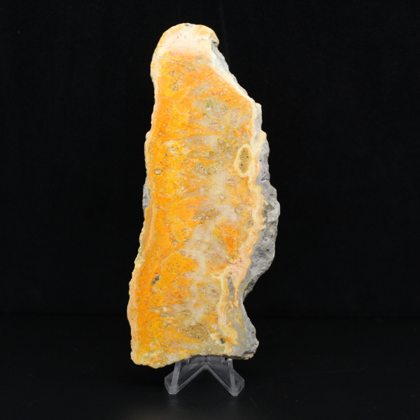 Humla-jaspisplakett från Indonesien