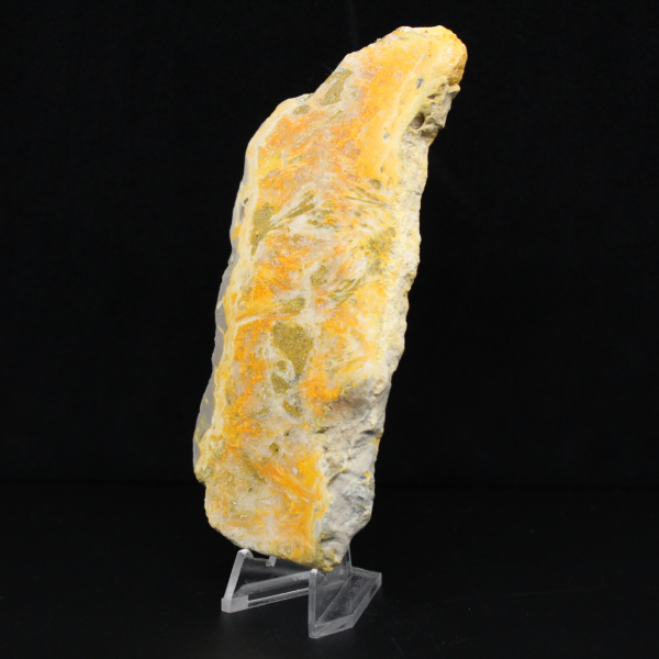 Polerat vulkaniskt humlejaspisprov