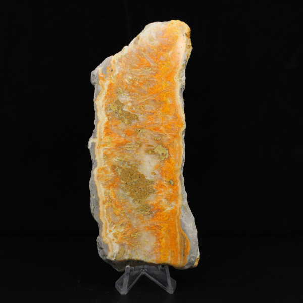 Humlajaspis: Mineralplack från Indonesien