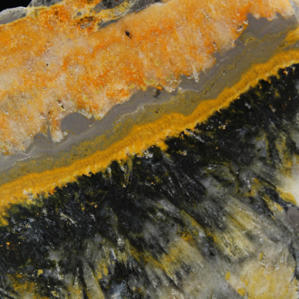 Dekorativ humleplakett av jaspis - 130 g