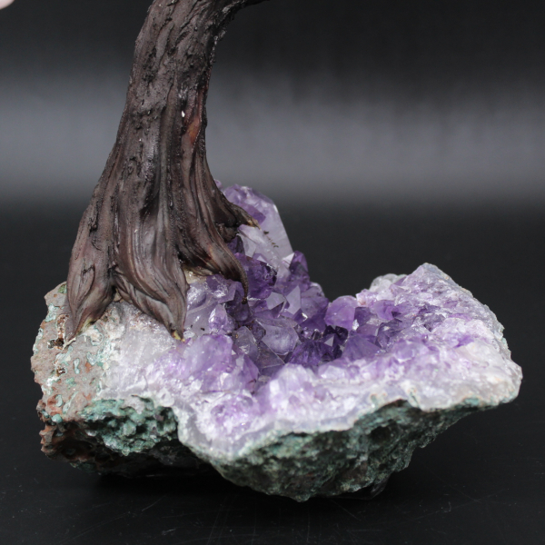 Mineralträd med ametistbas och rosenkvartsblad