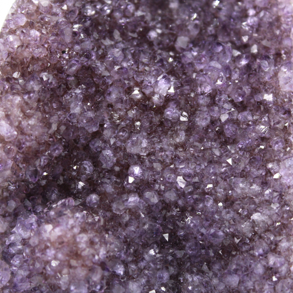 Ametistgeod från Brasilien: En mineralogisk skatt
