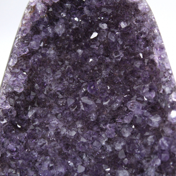 Ametistkristaller för balans – Autentisk dekoration