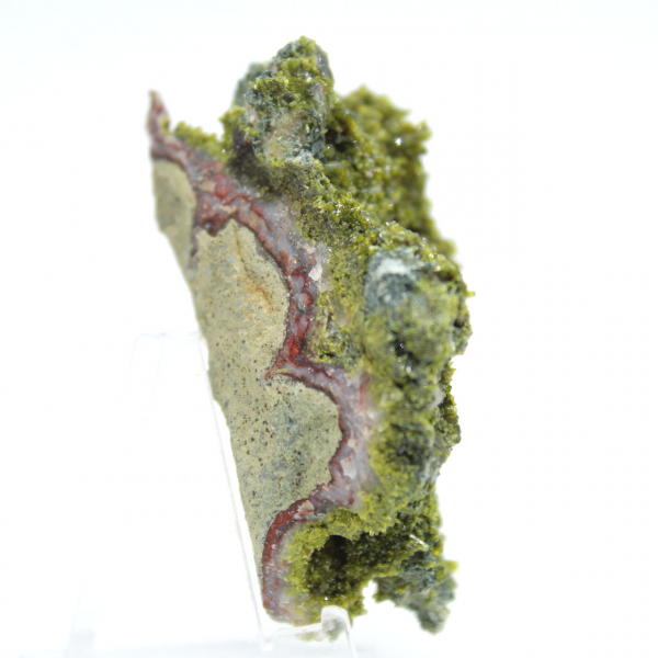 Marockansk epidot på klar matris