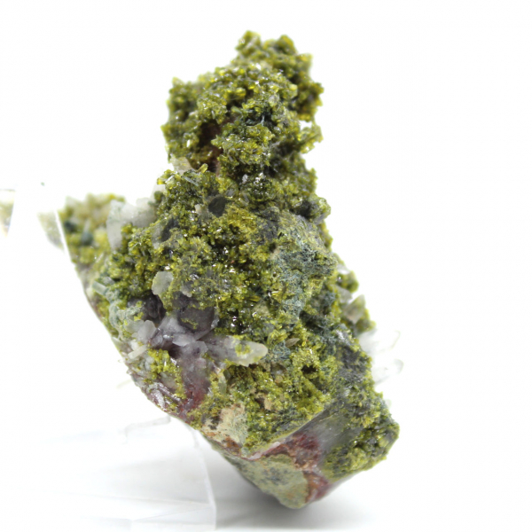 Naturligt exemplar av grön epidot från Marocko