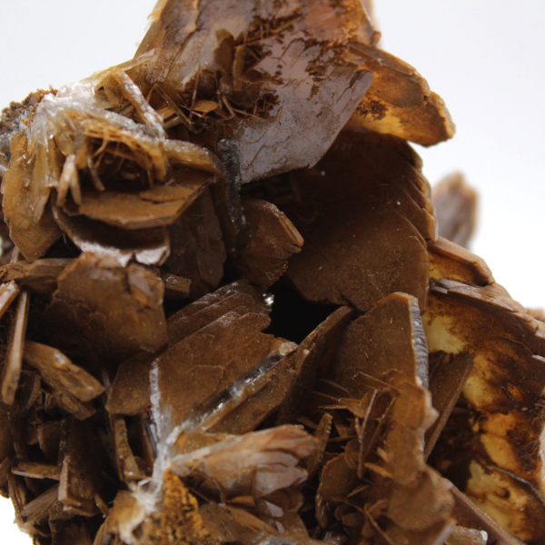 Brun kristallisering av baryt från Marocko