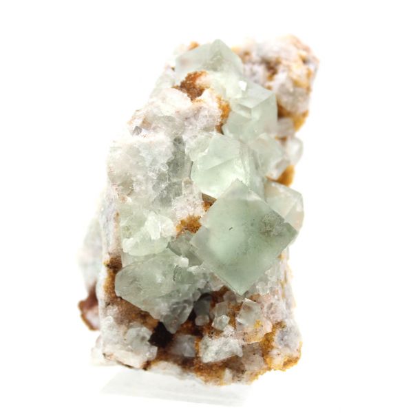 Rå grön fluorit: Liten kristall på sin matris, Marocko