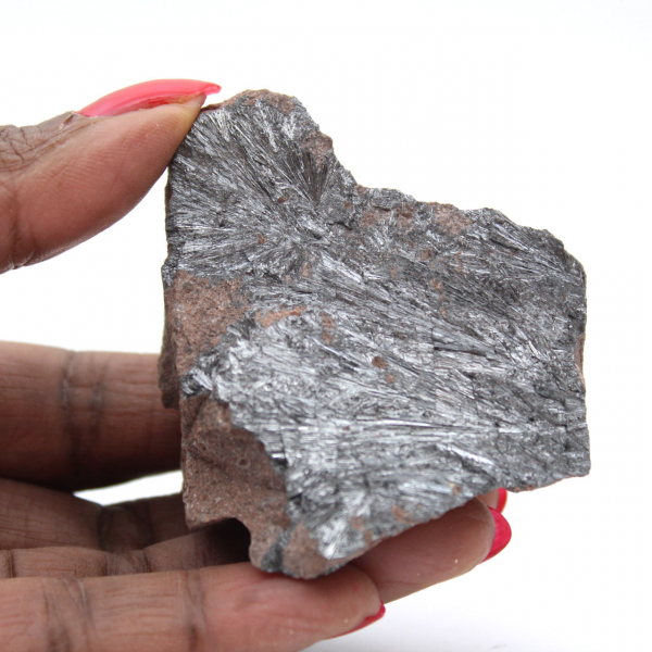 Liten pyrolusitprydnad, kristallisering