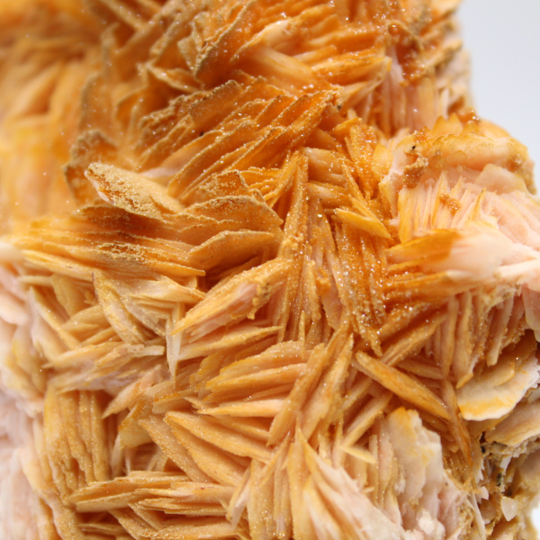 Naturlig kristallisering av marockansk orange baryt