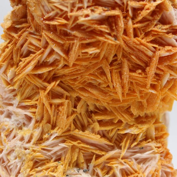 Naturliga orange barytkristaller från Marocko