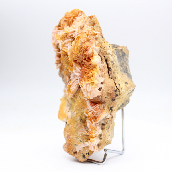 Prov av marockansk orange baryt i naturliga kristaller