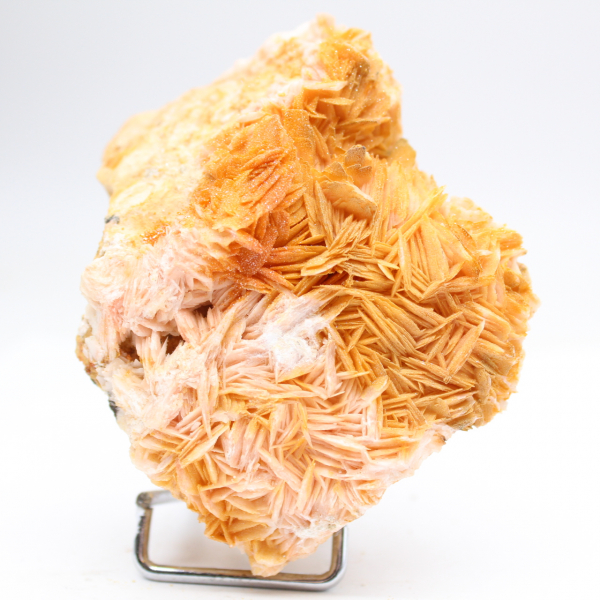 Marockansk orange baryt med naturliga kristaller