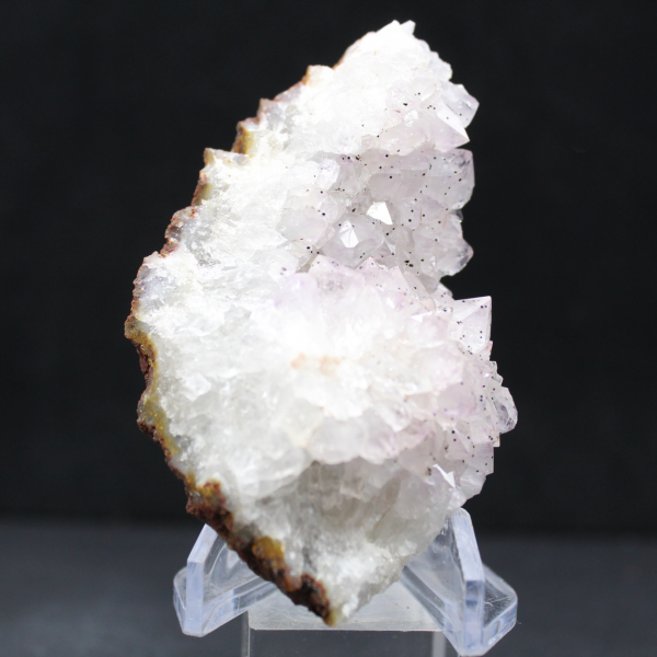 Kvartsdrusar med Goethit-inneslutningar, rå sten 130 g