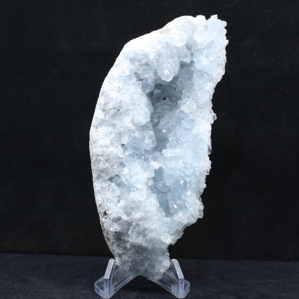 Celestit från Madagaskar: Blå kristallgeod