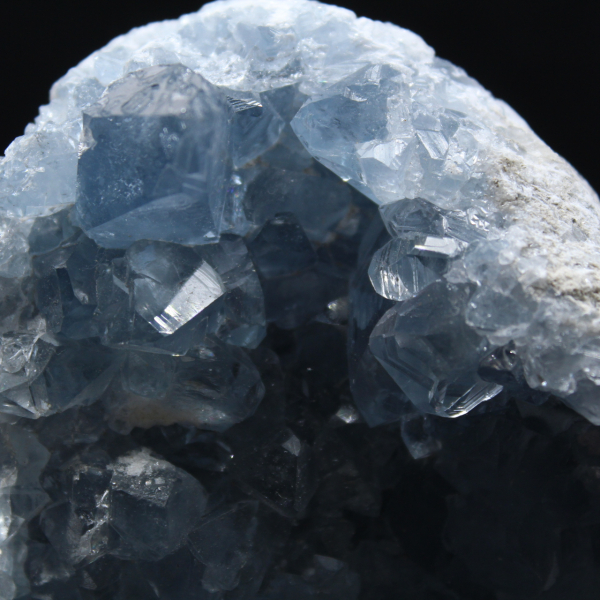 Rå Celestinprov - Kristallisering från Madagaskar