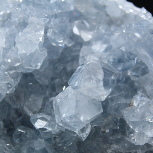 Celestine från Madagaskar: Druse och kristallkluster