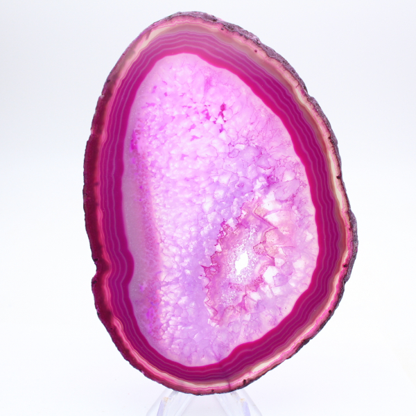 Dekorativ skiva av färgad rosa agat