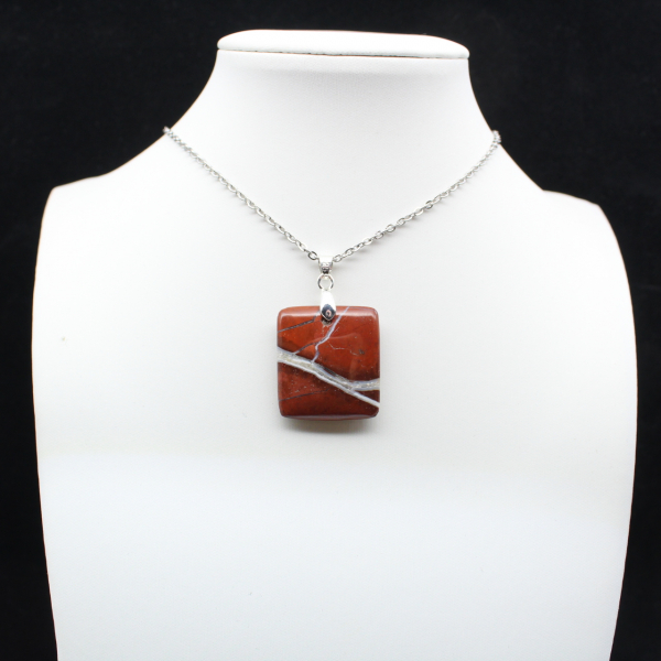 Polerad röd jaspis från Madagaskar