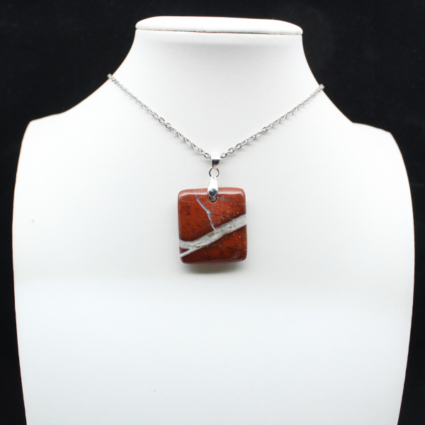 Polerad röd jaspis från Madagaskar