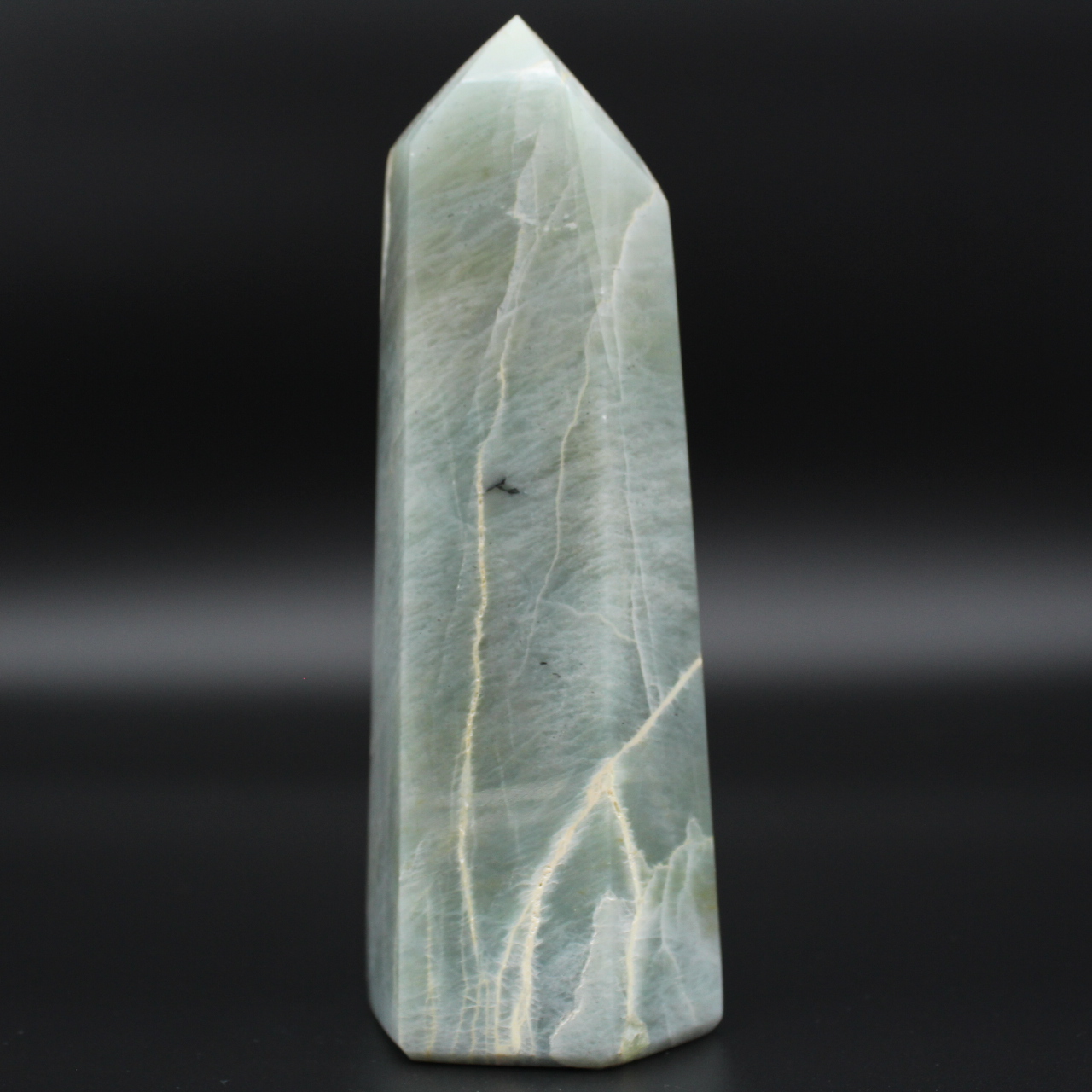 Garnierite prisma