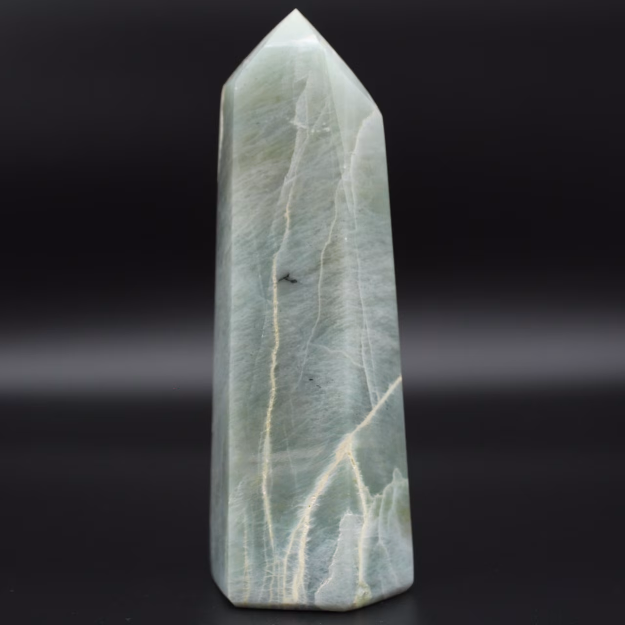 Garnierite prisma