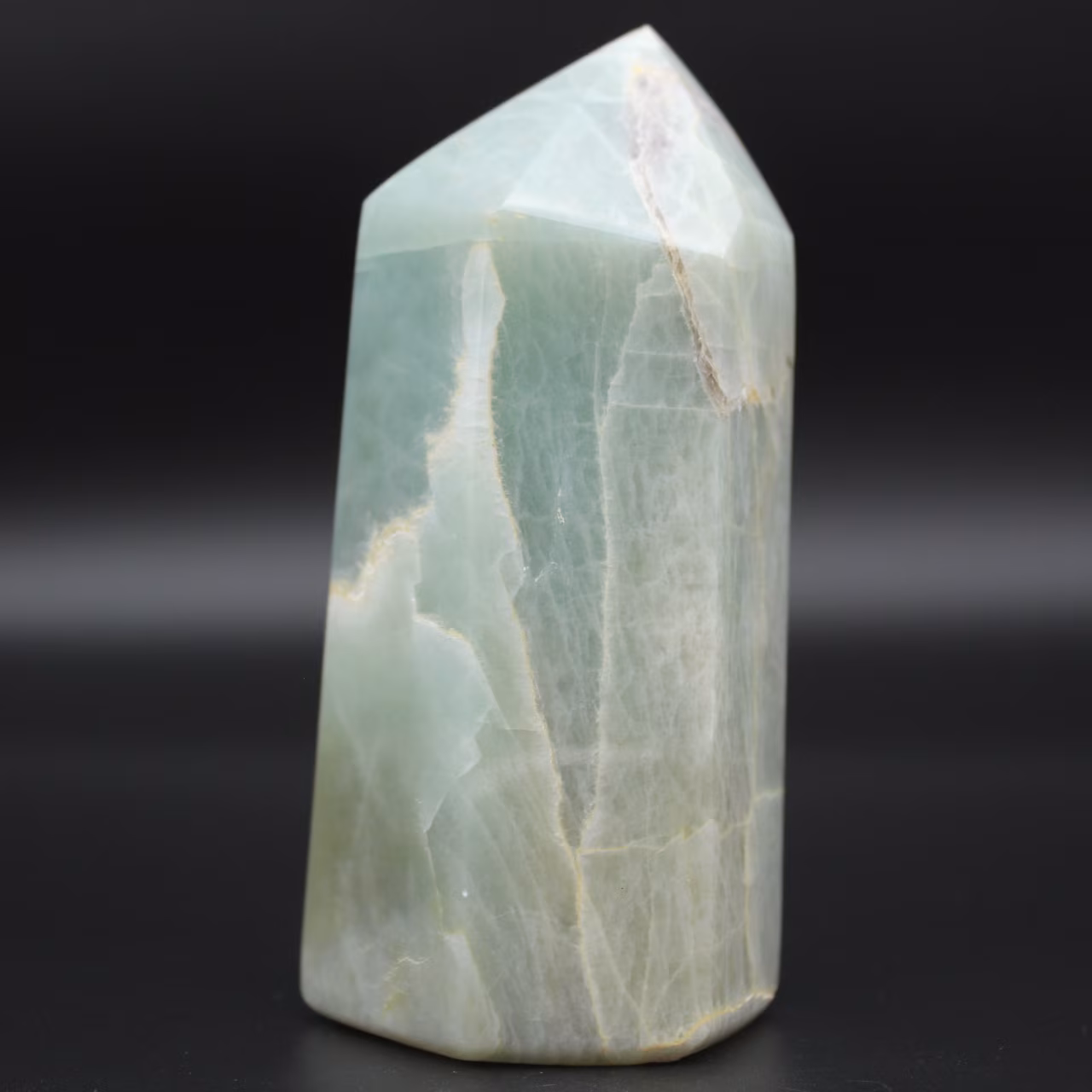 Garnierite prisma