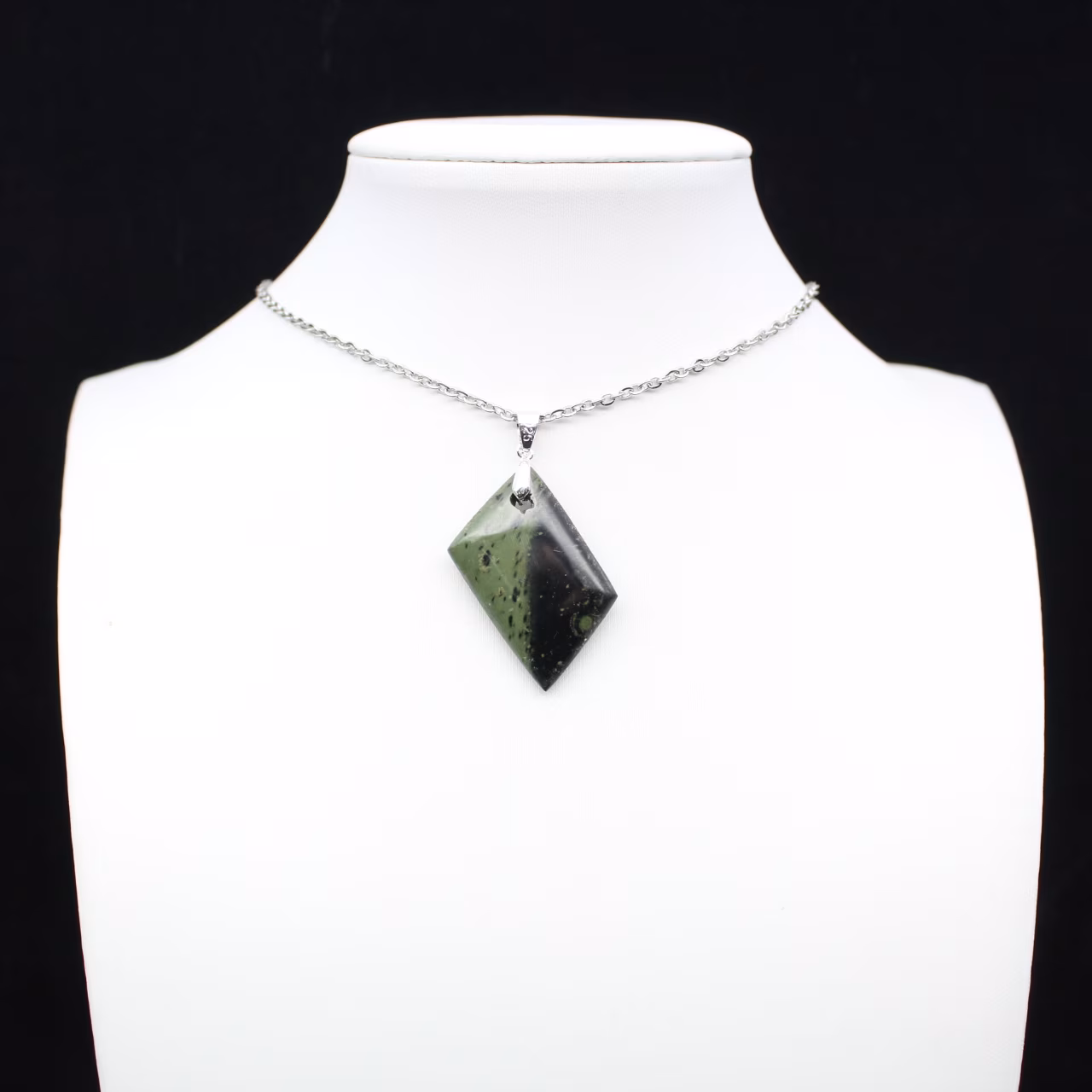Diamantformat Kambamba Jaspis hänge