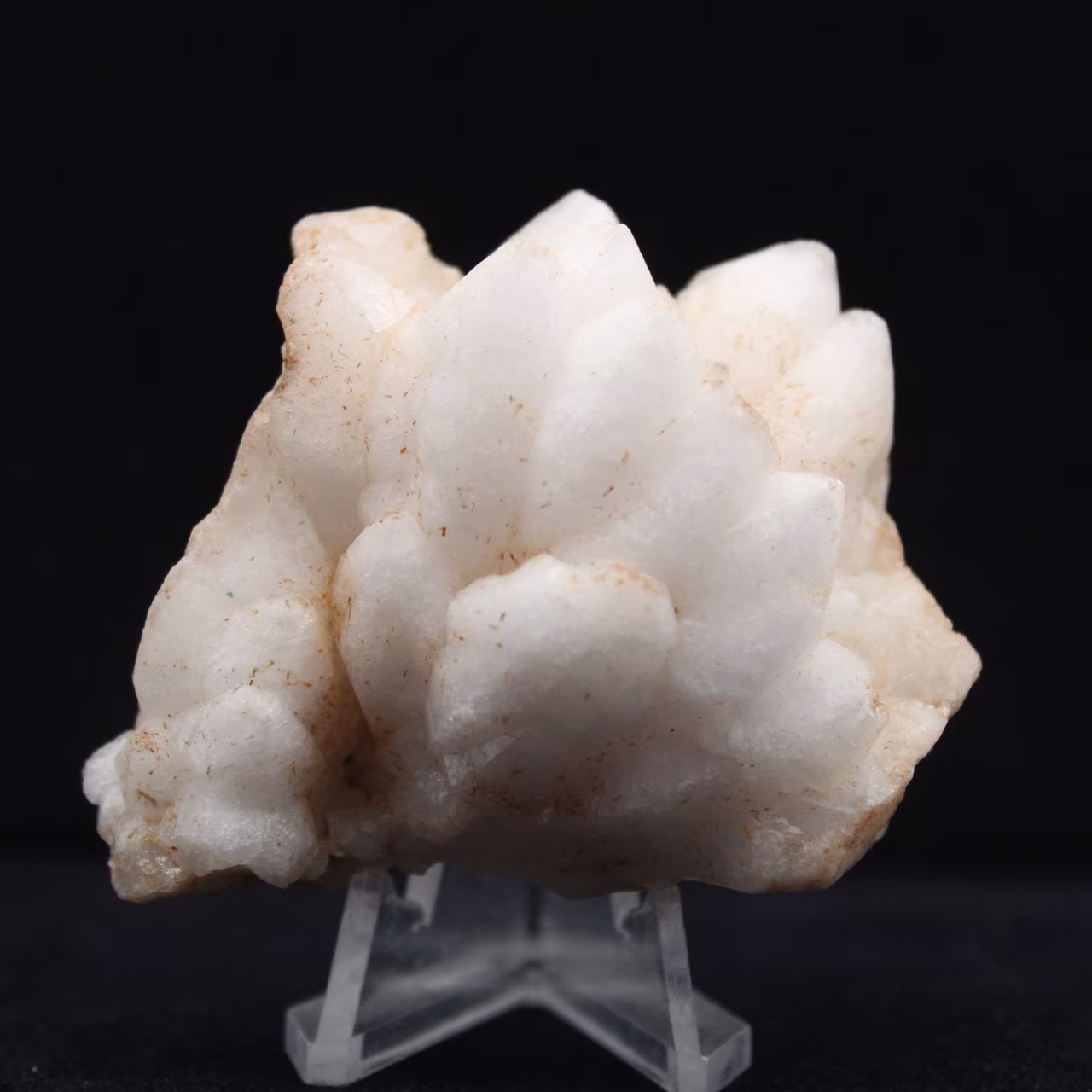 Marockansk blomkvarts med avlånga kristaller