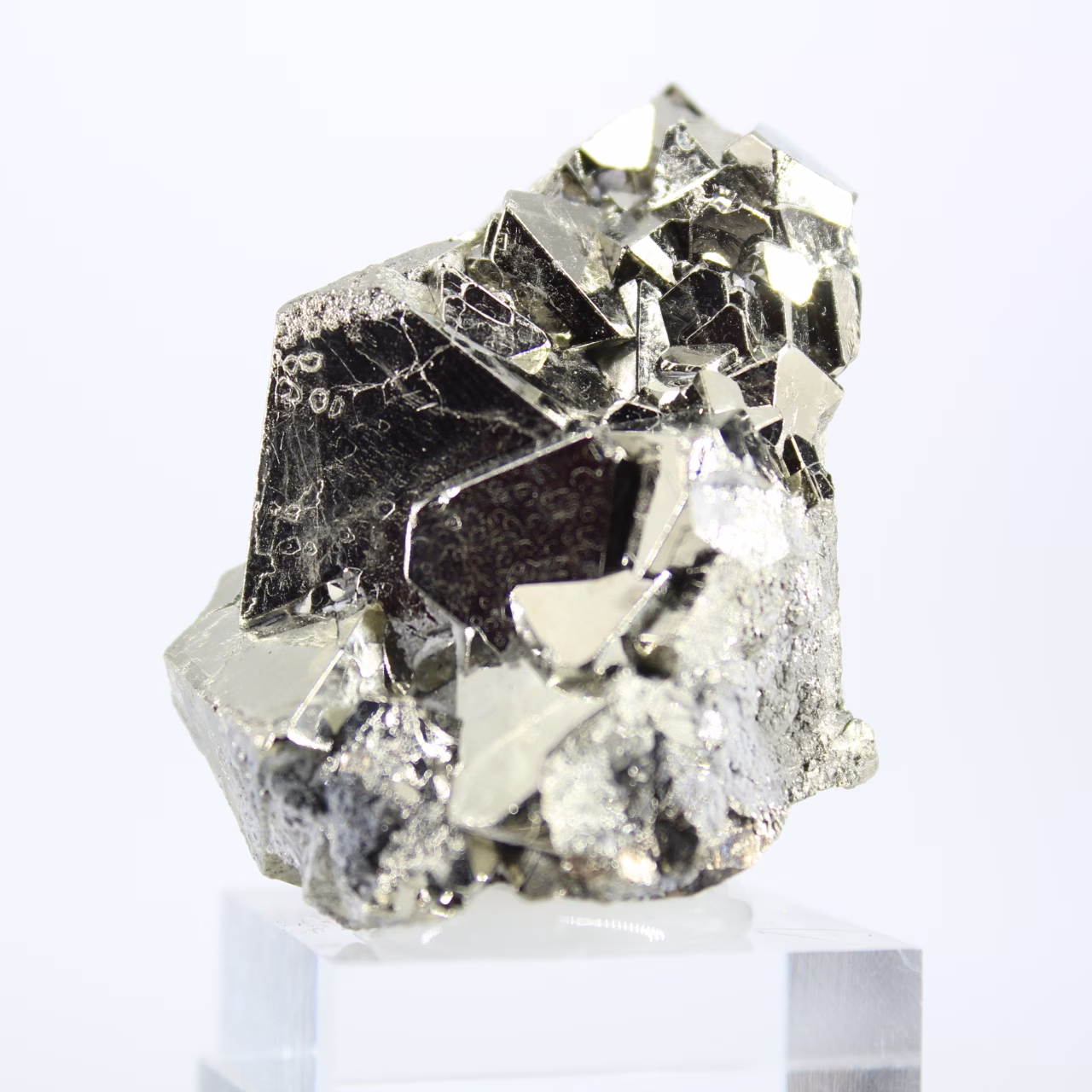 Naturlig oktaedrisk pyritsten – Ursprung: Peru