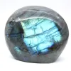 Prydnadsmineral Labradorit från Madagaskar Polerad - 0