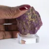 Rå portugisisk purpurit på sockel – Mineralogiskt föremål - 1